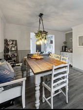 Large Ten Seater Country