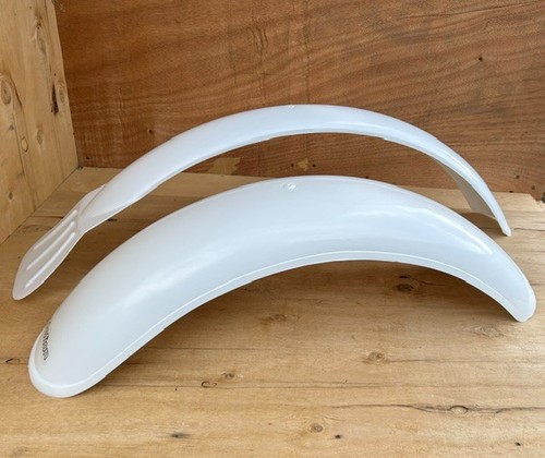 Pair trials plastic white - trials,