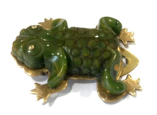 Art deco french brooch - french, carved