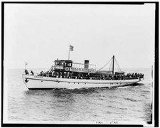 People deep sea fishing,Giralda,boats,sport,ocean,New York,NY,E Tanare,c1930
