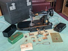Singer 221K Featherlight Sewing Machine + Case, Key, Accessories, instructions