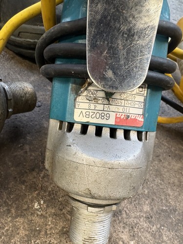 Makita 6802bv 110v screw - 6802bv,