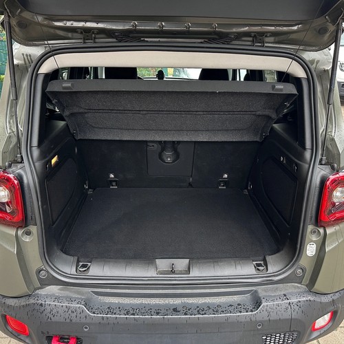 Black rear parcel shelf boot - rear,