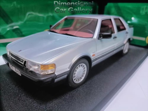 Cult models scale saab - 1/18,