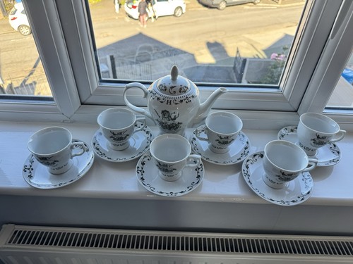 Hendricks gin tea set - hendricks,