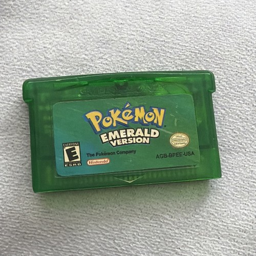 Nintendo pokémon emerald - nintendo,