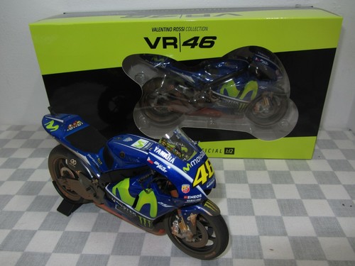 Minichamps rossi yamaha - 1/12,