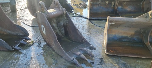 560mm excavator trenching - 560mm,