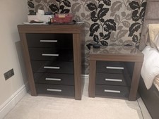 2 Bedroom Drawers with 2 Bedside Units 