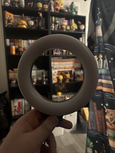 Ring light stand - light, no