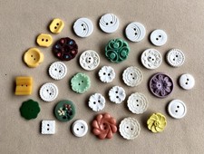 Vintage Mixed Colours & Designs Buttons, Some Match, 12-23mm, Lot #V3