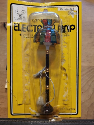 Electric lamp for dollshouse - for,