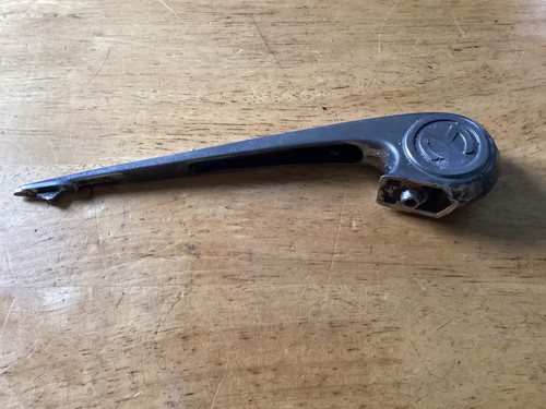 Vintage morris bonnet badge - vintage,