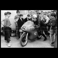 Photo M.001648 GEOFF DUKE 500