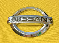 NISSAN - VINTAGE  CAR BADGE /