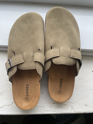 Brand new men brown suede - new,