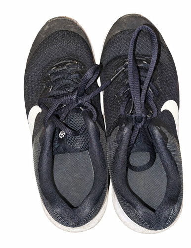 Nike shoes for unisex - shoes,