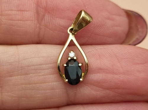 9ct yellow gold - 9ct,