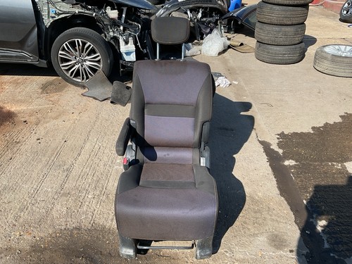Nissan serena c25 - nissan,