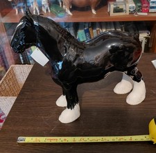 Beswick Boxed Black Shirehorse