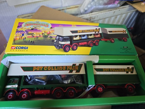 Corgi 09901 pat collins erf - 09901,