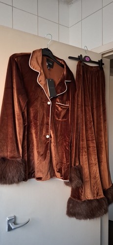 Velour fur trimmed - velour,