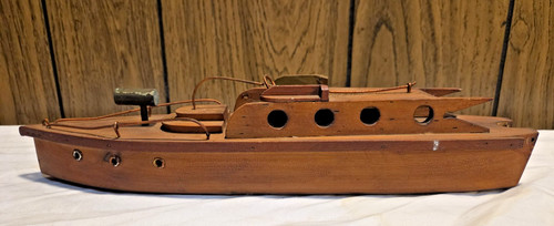 Vintage wooden cabin cruiser - wooden,