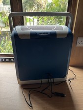 Halfords 24L Cool Box With Car