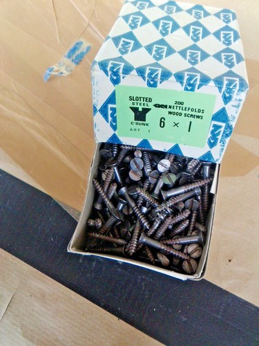 Slotted steel countersunk - slotted,