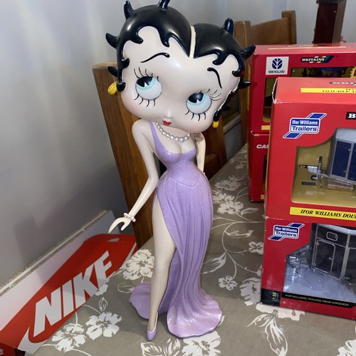 Betty boop statuetall - betty,