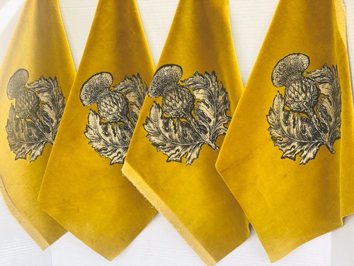 Four fabric panels timorous - four,