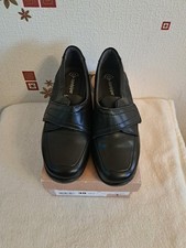 Sandpiper Shoes Size 6 R.R.P