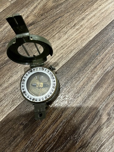 Stanley g150 prismatic - prismatic, compass