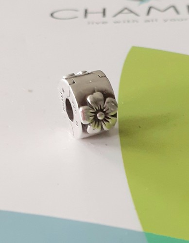 Chamilia hibiscus flower clip - chamilia,