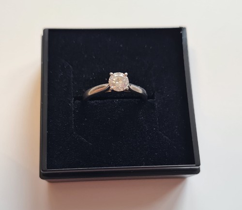 Diamond engagement ring 42 - engagement, 0.42