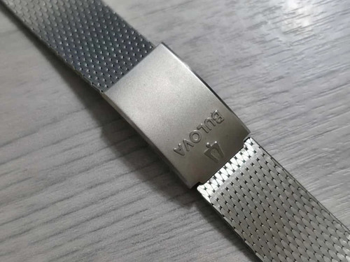 Vintage 18mm bulova shark - vintage, mesh