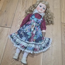 Porcelain Doll Ed 04 Elizabeth