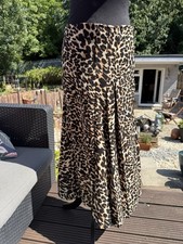 Zara Midi  Skirt Leopard Print Size Xs Waist 30 Inches Beautiful
