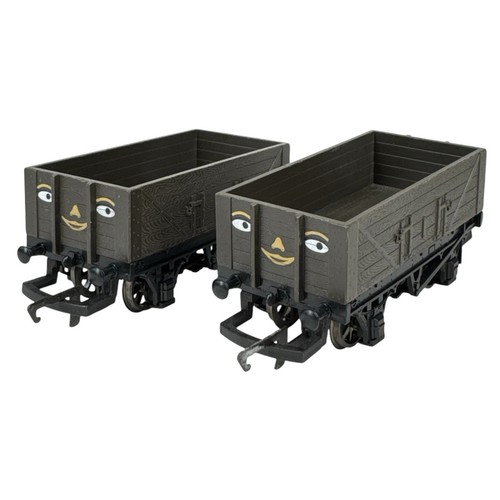 Hornby troublesome truck r107 - truck,
