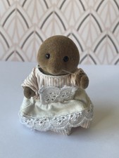 VINTAGE SYLVANIAN FAMILIES
