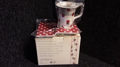 Avon red white - white, polka
