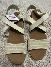 Skechers Womens BOBS Arch Fit