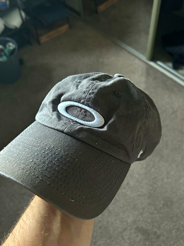 Oakley grey baseball cap - grey, one