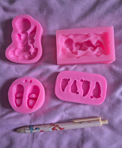 Reusable pink silicone moulds - pink,