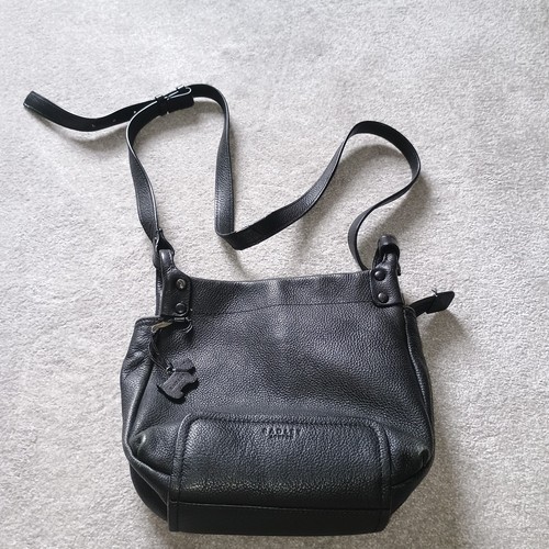 Radley black leather shoulder - black,