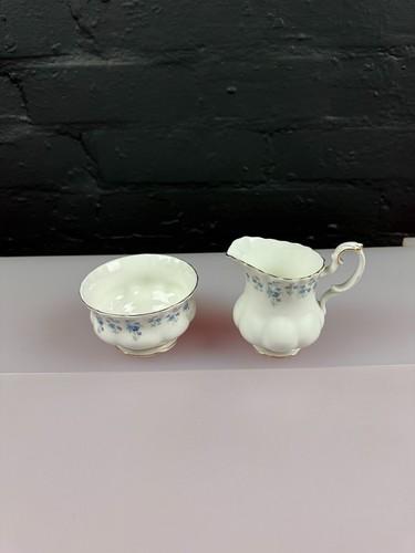 Royal albert memory lane milk - albert,