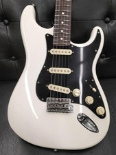 FENDER AMERICAN PERFORMER