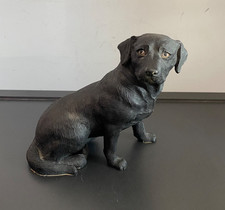 Black Labrador Figurine Leonardo Dog Sitting Ornament Collectable Medium 8in