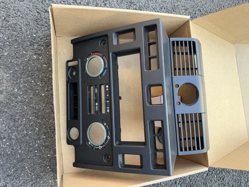 Genuine land rover defender - rover,