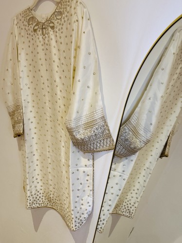 Silk ivory gold embroidered - embroidered, 3